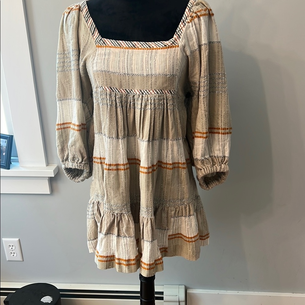 Square-Neck Tiered Mini Dress in Cream and Tan